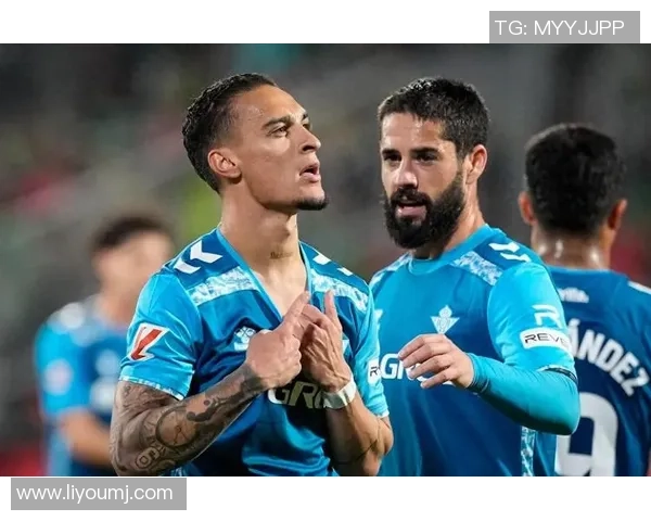 西甲激战曼联小胜巴萨帽子戏法点燃全场激情赛后深度解析